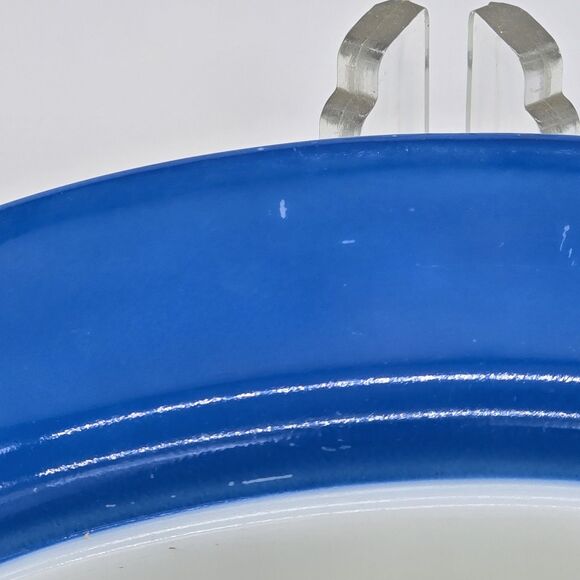 Vintage Pyrex 1 1/2 quart Divided Dish Primary Blue NO LID - Picture 7 of 7